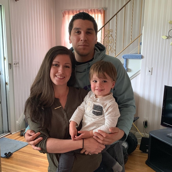 Profile Picture of Deanna Carlisi (@deanna4030) on Poshmark