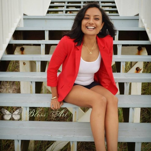 Profile Picture of Jemma Patel (@jpatel20) on Poshmark