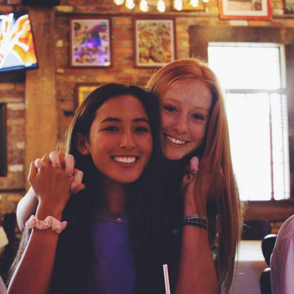 Profile Picture of Brooke Beychok (@brookebeychok) on Poshmark