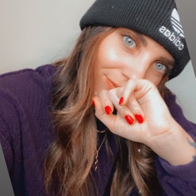 Profile Picture of Katie Miller (@_katiemiller) on Twitter