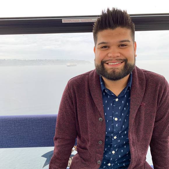 Profile Picture of Jesse Sanchez (@jsanchez182010) on Poshmark