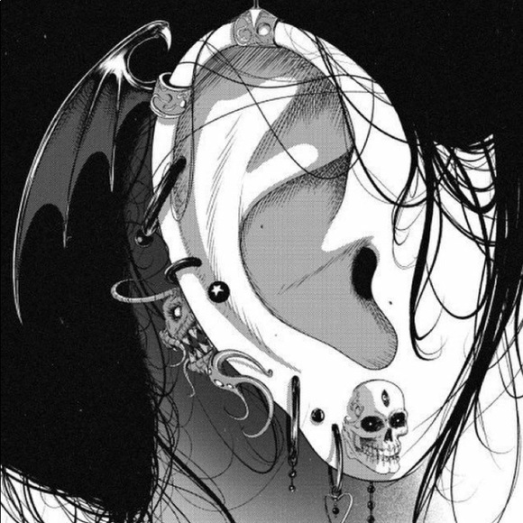 Profile Picture of Kaleigh Melinger (@kaleighmelinger) on Poshmark