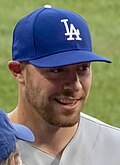 Profile Picture of Chris Gimenez - Wikipediaon Wikipedia