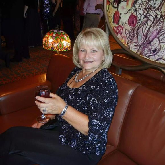 Profile Picture of Gail Fremin (@gfree) on Poshmark