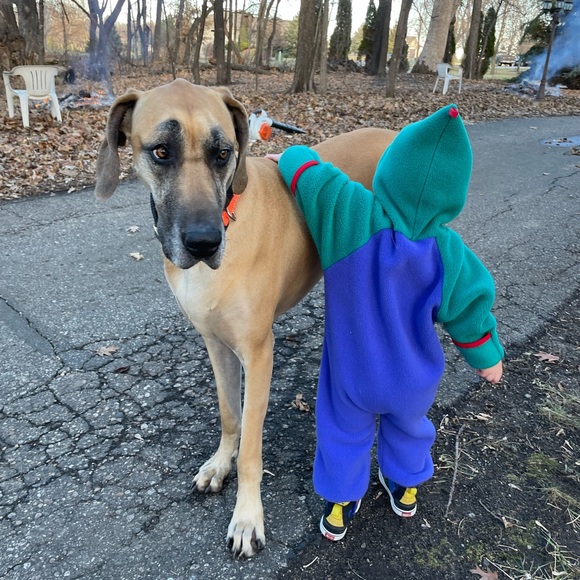 Profile Picture of Alice Reynolds (@rocketpowermom) on Poshmark