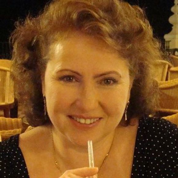 Profile Picture of Yekaterina Lipianskaya (@katrinli) on Poshmark