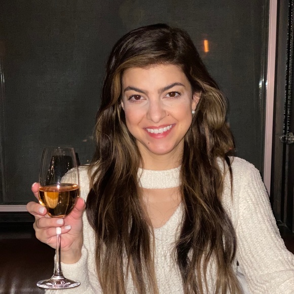 Profile Picture of Jacquelyn Larussa (@j_larussa) on Poshmark