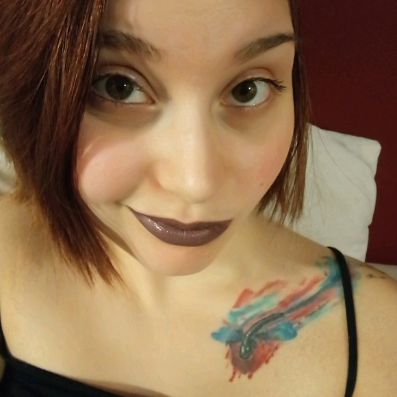 Profile Picture of Amanda Brosofske (@cirque) on Poshmark