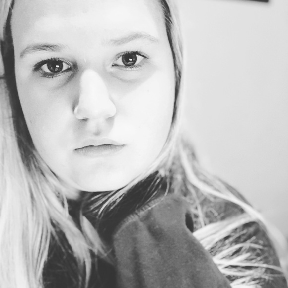 Profile Picture of Abby Haen (@haenaj21) on Poshmark