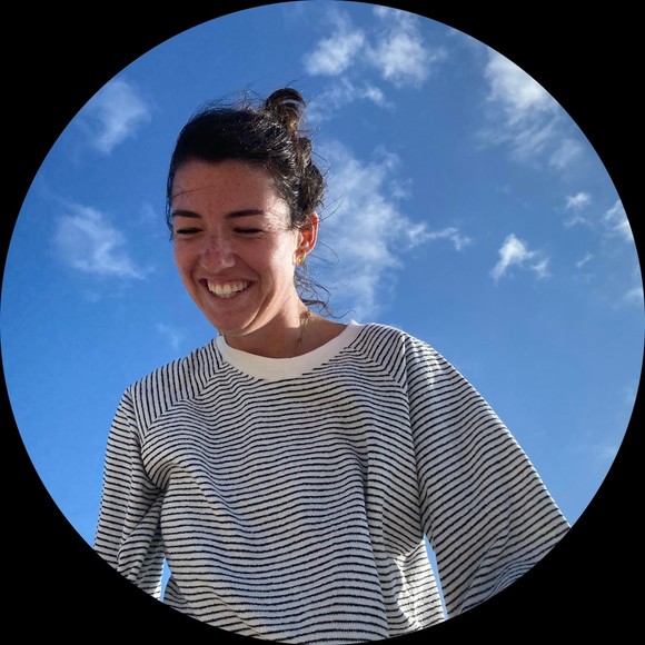 Profile Picture of Catherine Ryan (@catherineryan21) on Poshmark