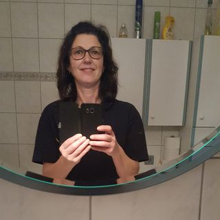 Profile Picture of Iris Himmel (@iris.himmel.7) on Facebook