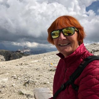 Profile Picture of Julia Hobday (@julia.hobday.9) on Facebook