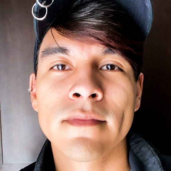 Profile Picture of Eric Sanchez (@eric_sanchez5) on Poshmark