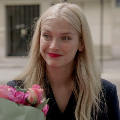 Profile Picture of 𝔱𝔞𝔦́𝔰 (@yourfavcardigan) on Twitter