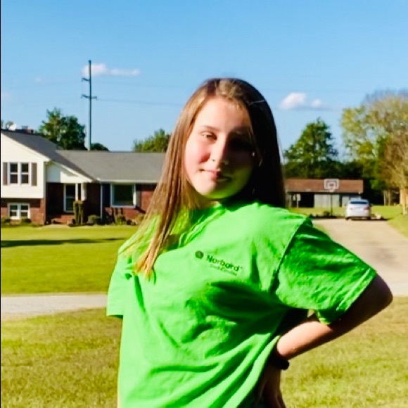 Profile Picture of Krista Kirby (@kensleighm43) on Poshmark