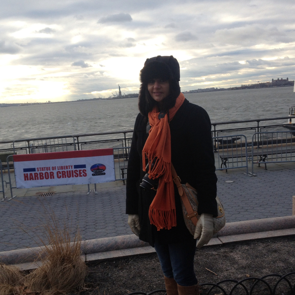 Profile Picture of Sunshine Poerio (@spoerio) on Poshmark