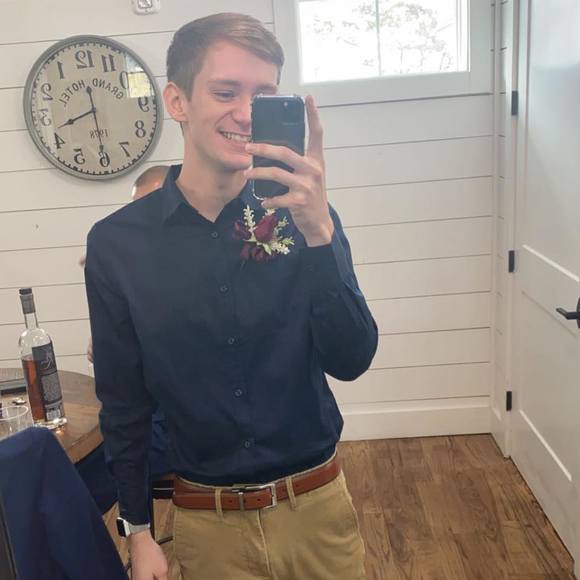 Profile Picture of Justin Roy (@justintx99) on Poshmark