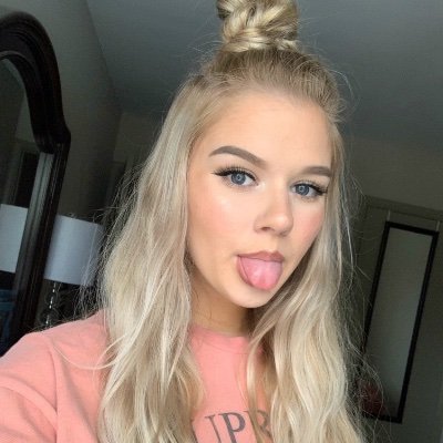 Profile Picture of Isabellla (@isabella_bilkey) on Twitter