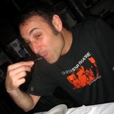 Profile Picture of Chris Dedes (@ellaschris) on Twitter