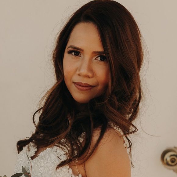 Profile Picture of Charisse Kokseng (@clachik) on Poshmark