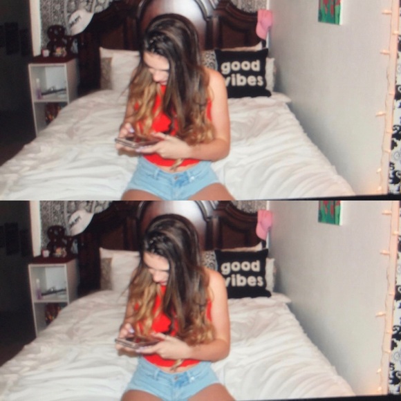 Profile Picture of Kylee Lowman (@qxeen_kyleee) on Poshmark