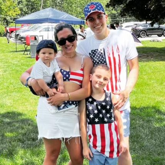 Jamie Giannone - Poshmark Profile Picture of Jamie Giannone (@jamiebabiieex3) on Poshmark