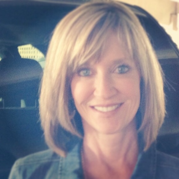 Profile Picture of Johnna Perdue (@jkperdue) on Poshmark