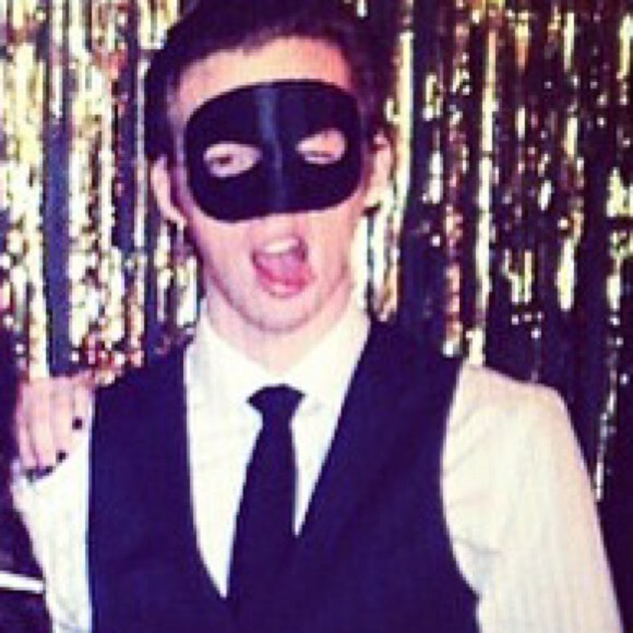 Profile Picture of Joel Daniels (@joeldaniels) on Poshmark