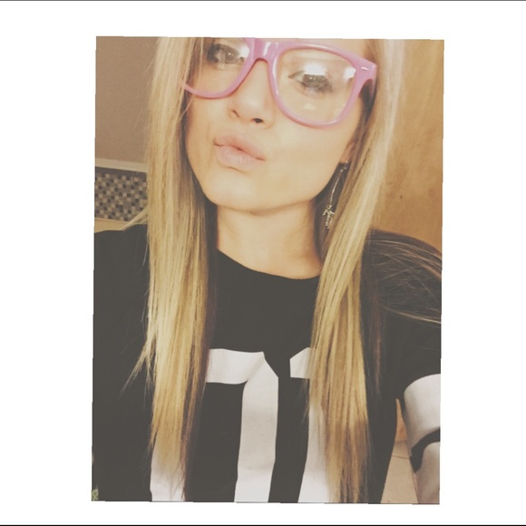 Profile Picture of Shay Cook (@shayy_13) on Poshmark