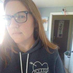Profile Picture of Lisa Weaver (@leelee427) on Pinterest