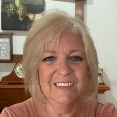 Profile Picture of Shelley Ledbetter, Educator (@Ledbetter10Shel) on Twitter