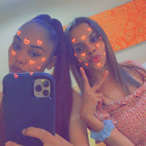 Profile Picture of Tamara Stewart (@tamarastewar570) on Poshmark