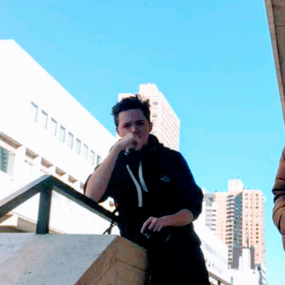 Profile Picture of Thomas Vaethroeder (@tvaethroeder) on Poshmark