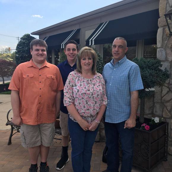 Profile Picture of Michelle Zarrella (@shellyzee) on Poshmark