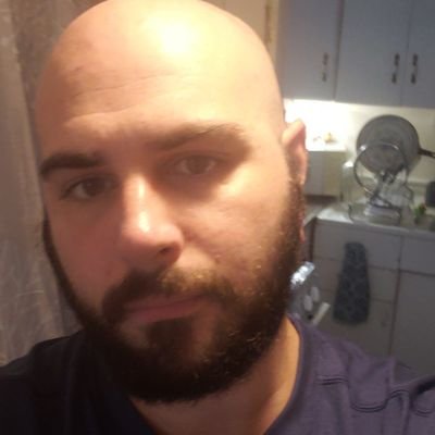 Profile Picture of Damien Xander (@MatthewCoe20) on Twitter