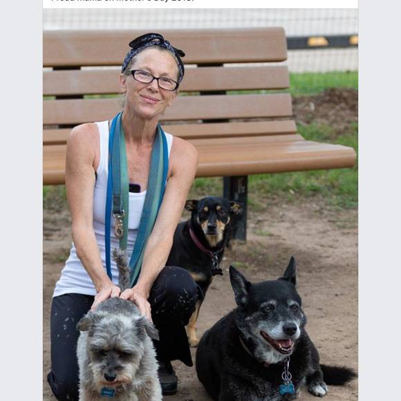 Profile Picture of Lisa Cricks (@lisacricks) on Poshmark