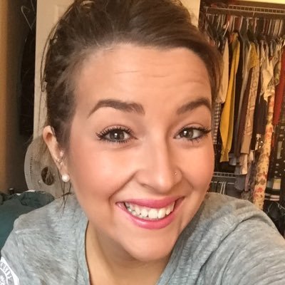 Profile Picture of Christina Foley (@cfole06) on Twitter