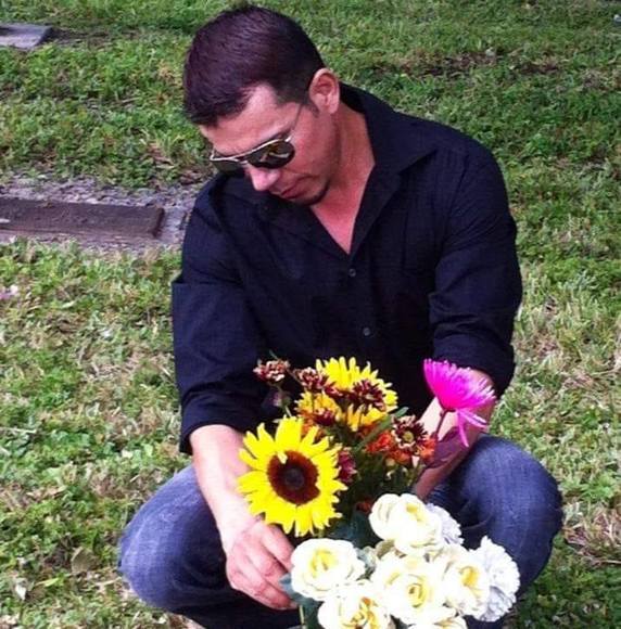 Profile Picture of Mario Almanza (@marioga481) on Poshmark