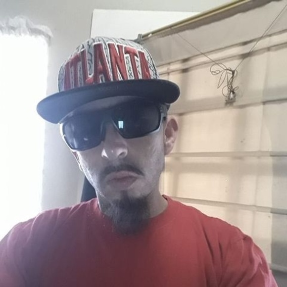 Profile Picture of Edward Sanchez (@edwardsanche287) on Poshmark