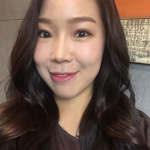 Profile Picture of Kyungsoo Song (@sks04267) on Poshmark