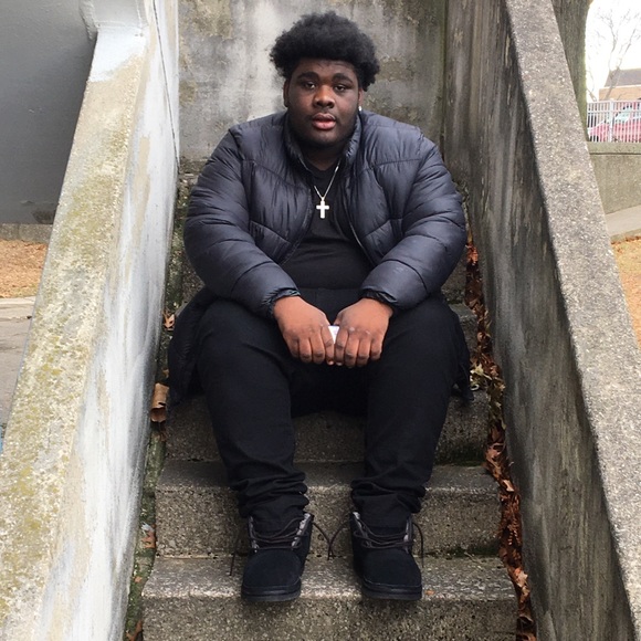 Profile Picture of Theodore Brooks (@bloodyytheo) on Poshmark