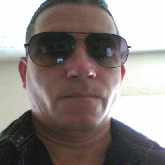 Profile Picture of Noel Reyes zamora (@noel1970) on Poshmark