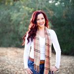 Profile Picture of Lori Lafferty (@minifoxfox) on Instagram