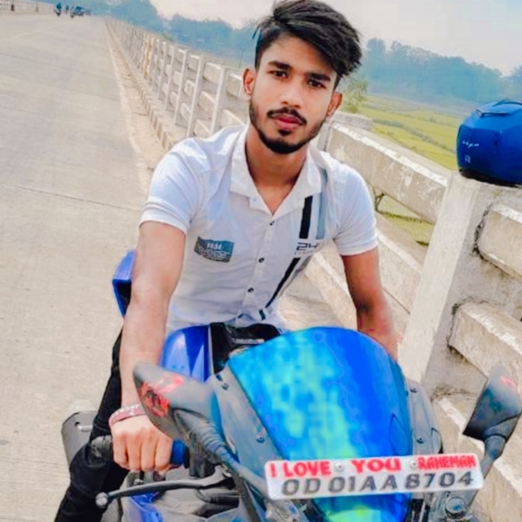 Profile Picture of Jahangir Jahangir (@jahangirj) on Poshmark
