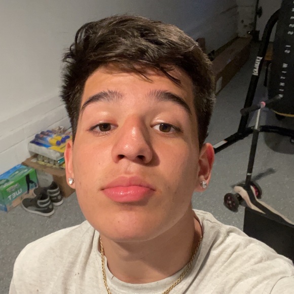 Michael Mera - Poshmark Profile Picture of Michael Mera (@michaelmera) on Poshmark