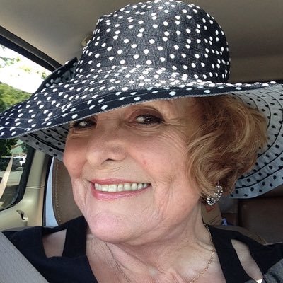 Profile Picture of Dee K Heath Grubbs (@grubbs_heath) on Twitter