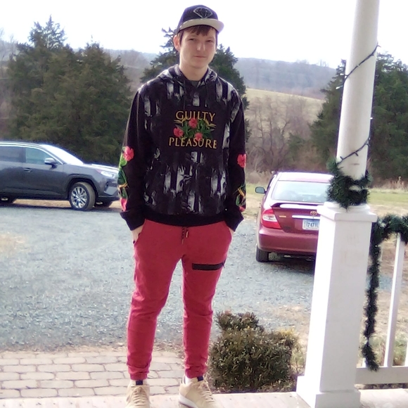 Profile Picture of Colton Trumbo (@coltontrumbo15) on Poshmark