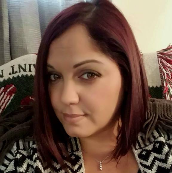 Profile Picture of Damaris Constantinople (@damarisconstant) on Poshmark