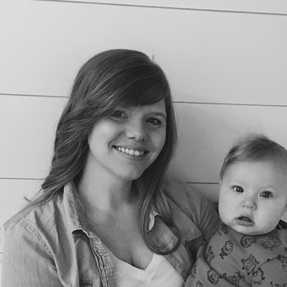 Profile Picture of Kimberly Ramey (@kimberlyjan) on Poshmark