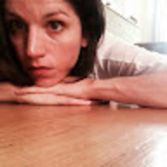 Profile Picture of Amanda Hicks (@amandahicks867) on Poshmark